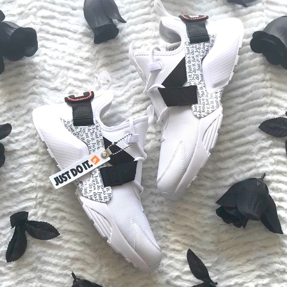 Nike Shoes Nike Air Huarache City Low Prm Just Do It Size 9 Poshmark